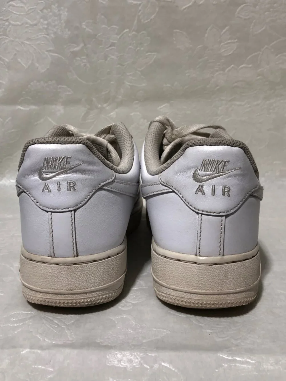 Nike Air Force 1 '07 Low Men’s Size 8 Triple White White Sneakers